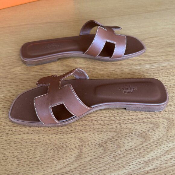 Hermes Oran Sandals Size 38.5 US Size 8 Includes Box, Dust Bags, Receipt! - Picture 10 of 16